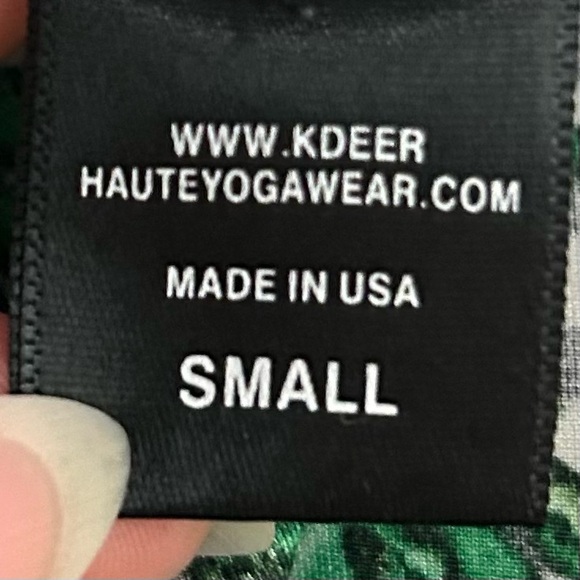 K-DEER Performance Yoga Leggings Women’s Size S Wide Waistband Abstract Leaf - Picture 6 of 7